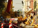 Baukran umgestuerzt Koeln Suelz Suelzguertel P157